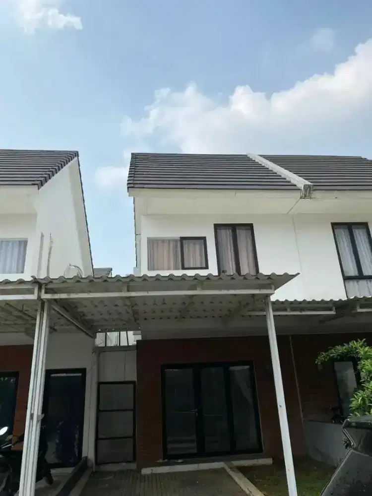 Dijual rumah 650jt cluster second Siap huni 2 lantai lingungan asri di vida botanica bebas banjir bekasi