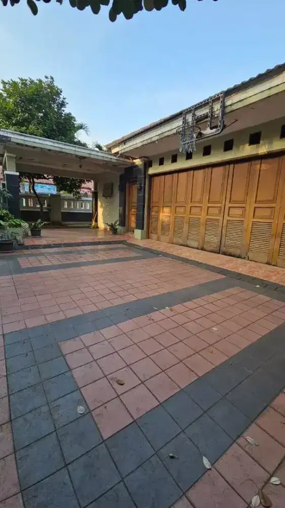 Dijual rumah hook hitung tanah bisa utk usaha LT 182 hrg 1.5 M di galaxy bbs banjir