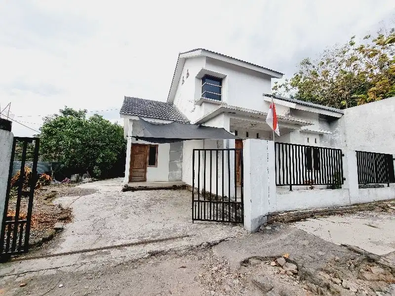 Rumah Nyaman Luas 330m² Harga Nego Kartosura