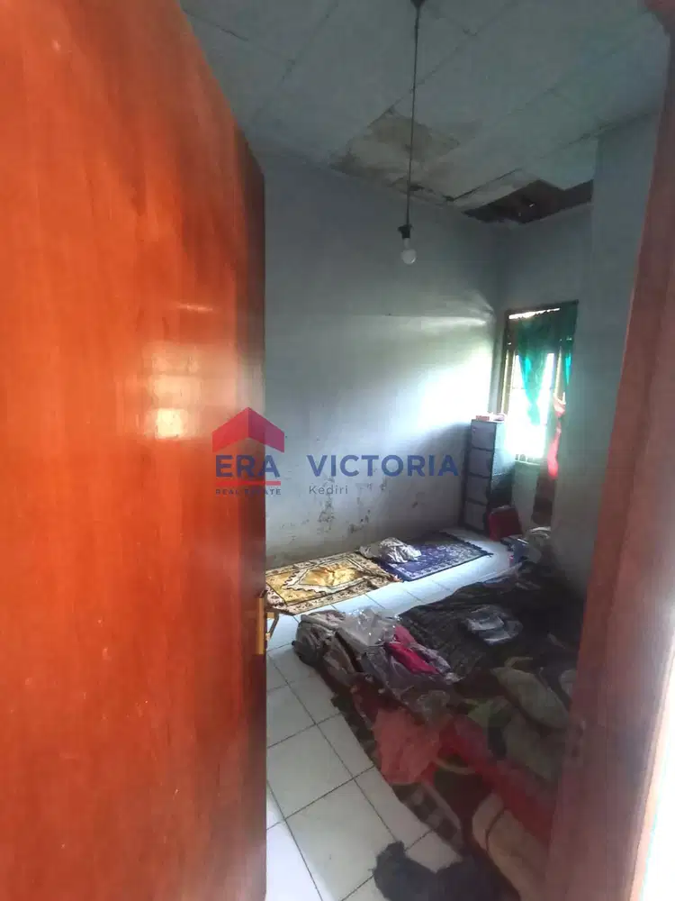 Rumah Posisi Hook Bonus Kebun Luas di Pare Kab Kediri