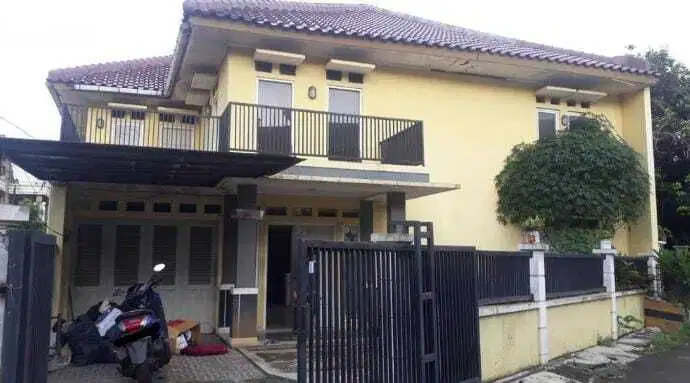Rumah Besar 2 Lantai Siap Huni dekat Kampus STAN Pondok Aren Bintaro