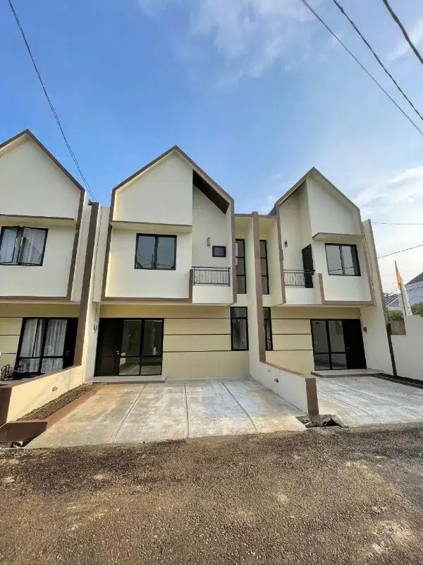 Rumah 2 Lantai Kwalitas Bata Merah deket Tol BSD