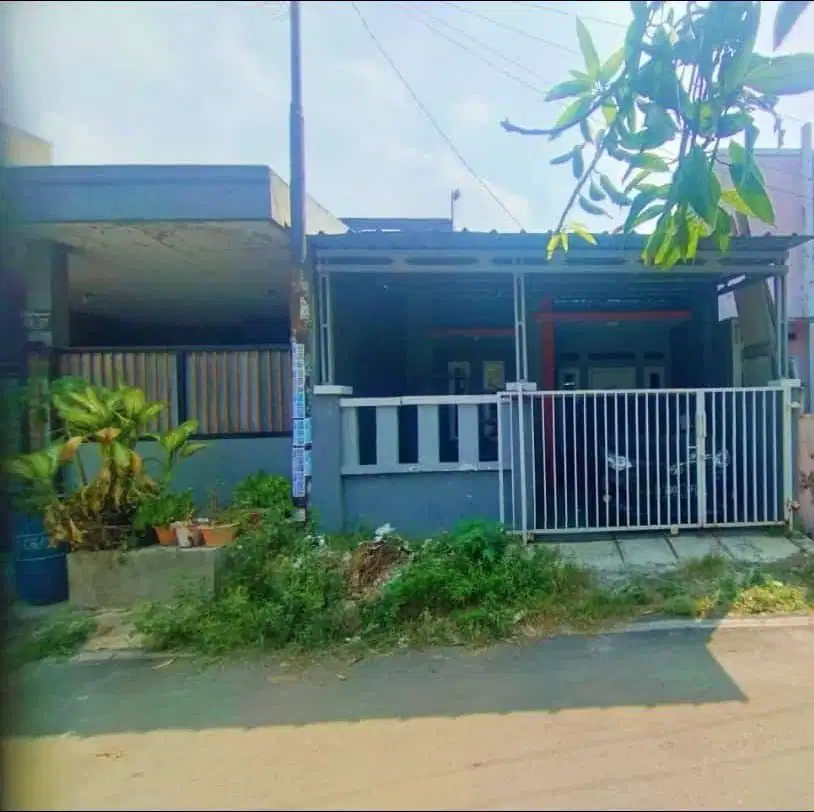 Dijual Rumah 1 Lantai di Villa Gading Harapan Pintu Barat Bekasi