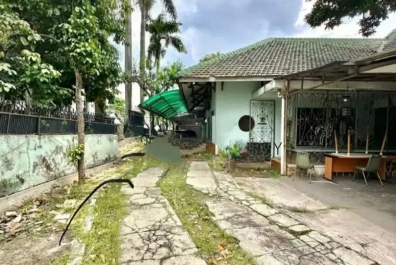 RUMAH HUK BENHIL COCOK DIBANGUN KANTOR ATAU RUMAH KOST 