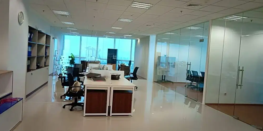 Jual Ruang Kantor Manhattan Square Furnished