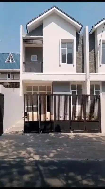 Rumah Baru Meluya Selatan  Luas T 129m