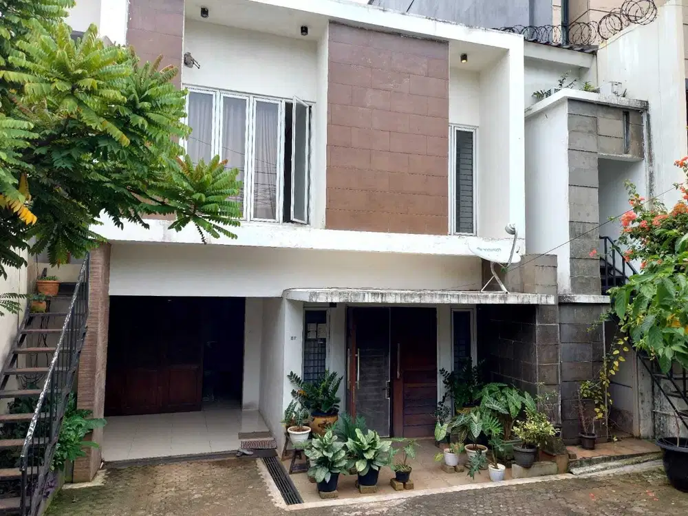 Rumah Cantik Prime Area Jl. Wijaya, Kebayoran Baru, Jakarta Seltn