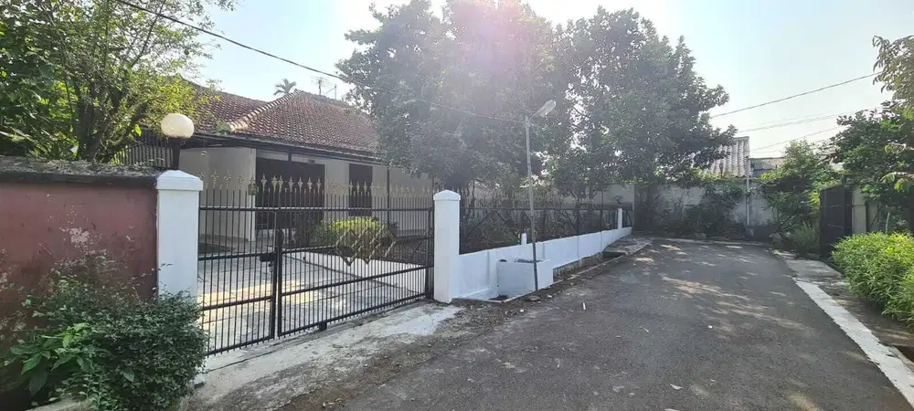 Rumah  besar  497m SHM Jl. Cimanggu Kecil ,  Ciwaringin Bogor