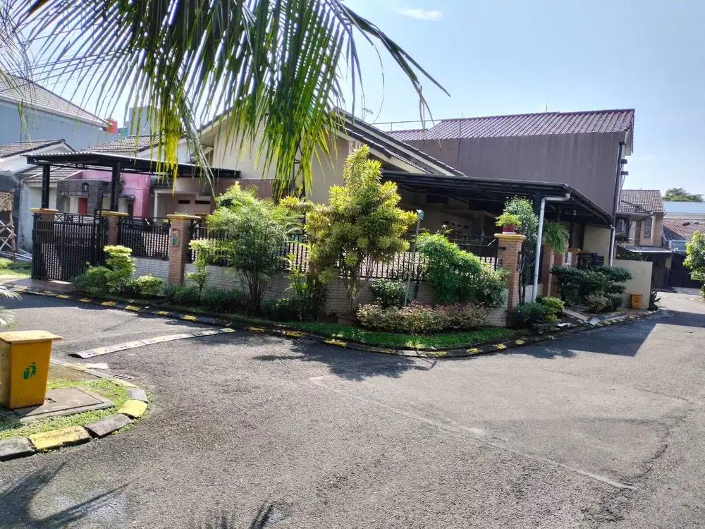 RUMAH HOOK DI MELIA DIJUAL FULL FURNISH TERAWAT SIAP HUNI HARGA NEGO