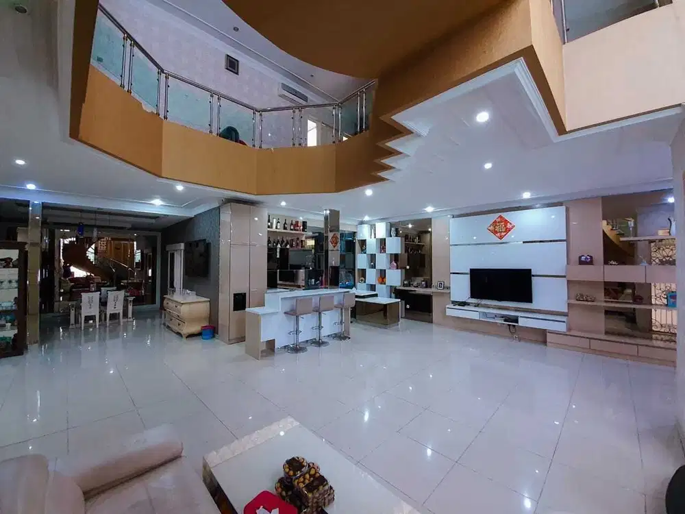 Dijual Rumah Hook Murah Furnis LT 377 Mall Kelapa Gading Jakarta Utara