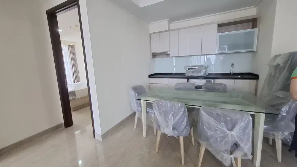 DIJUAL CEPAT 3 BR APARTMENT MENTENG PARK FULLY FURNISHED CITY VIEW
