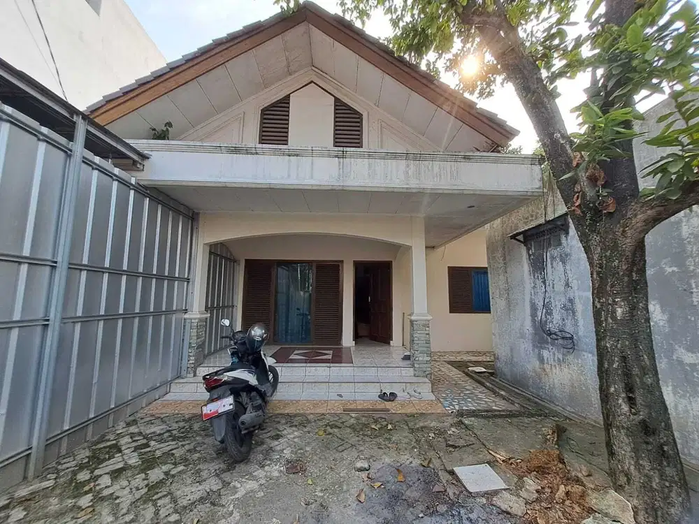 Turun harga rumah Dan kontrakan strategis pinggir jln raya ciputat