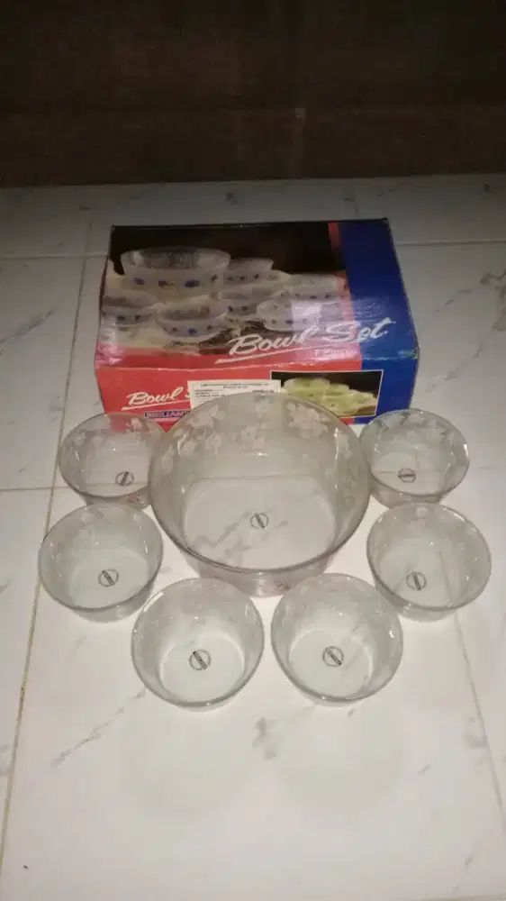 Mangkuk sup 1 besar 6 kecil (1 set)