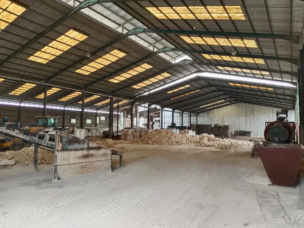 Disewa Gudang Luas akses container 40 feet di Cakung,Semper