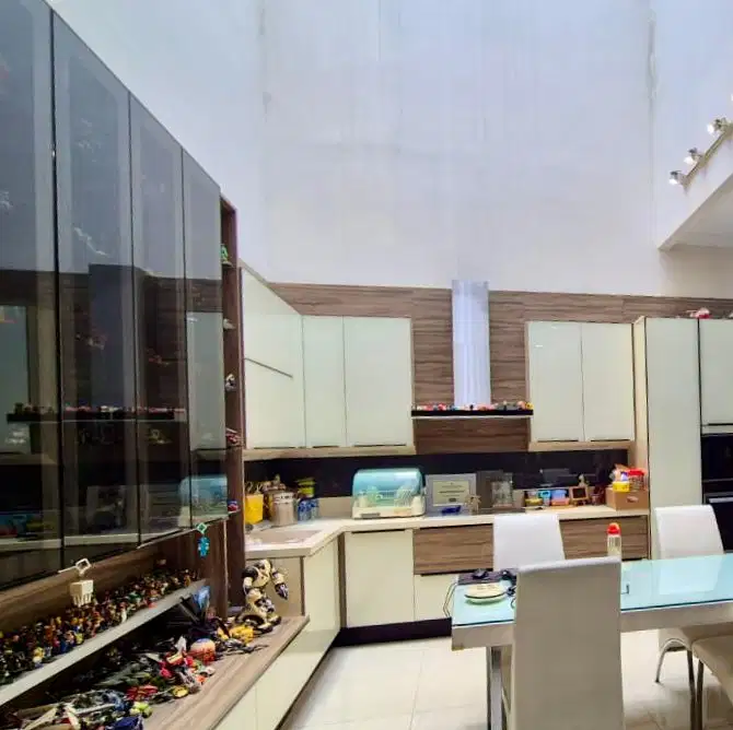 Dijual Rumah Sudah Renovasi Bagus 8x17m2 di Grand Orchard