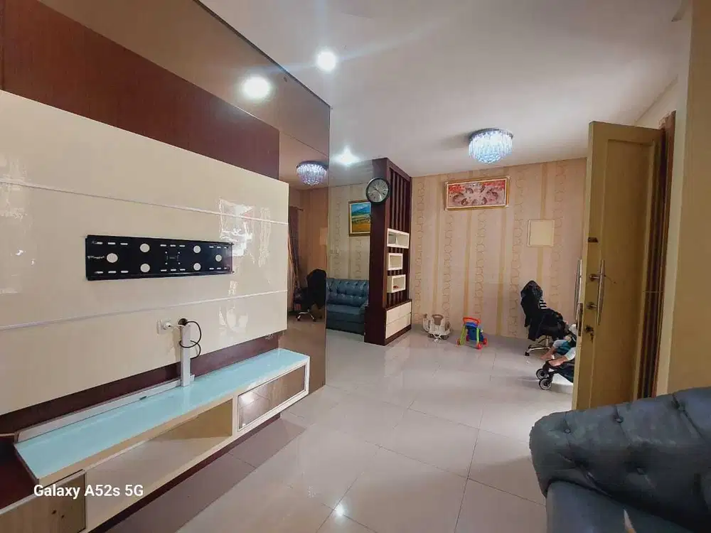 DIJUAL Rumah di Golf Lake Residence  - Cengkareng