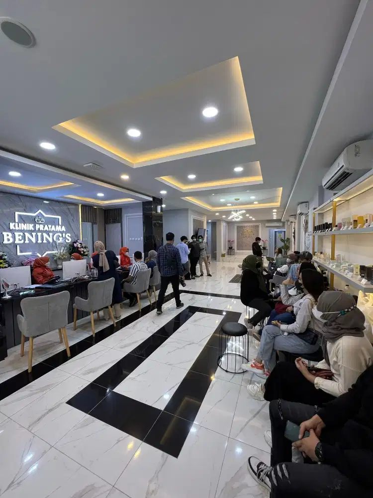 Ruko Gandeng 4 Lantai Mabes Istimewa Semi Furnished  Hdp Timur