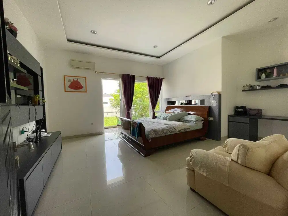 Dijual Rumah  Cluster Scarlet The Springs Gading Serpong