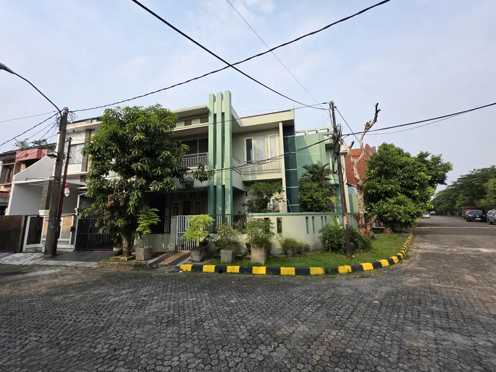 Dijual Rumah Siap Huni di Taman Royal 1, Tangerang