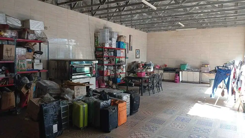 Rumah cocok untuk usaha lokasi strategis di villa melati mas