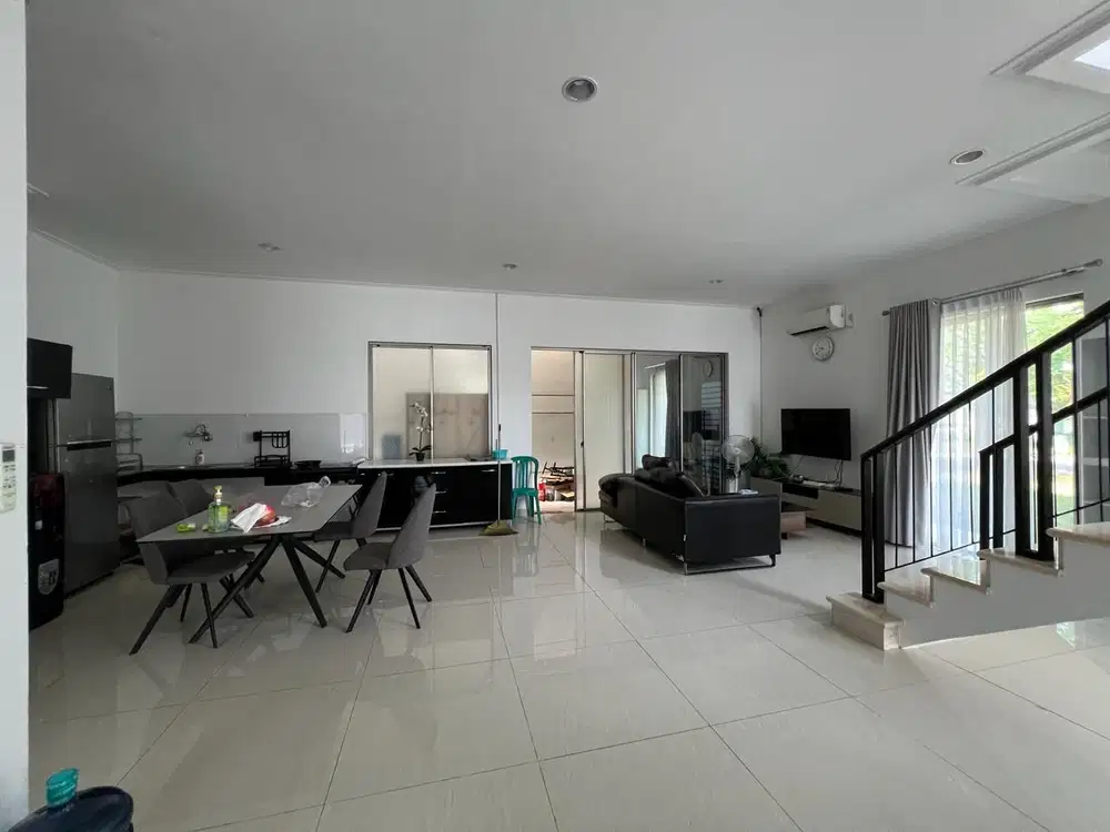 Dijual rumah golf island PIK Hoek full furnish