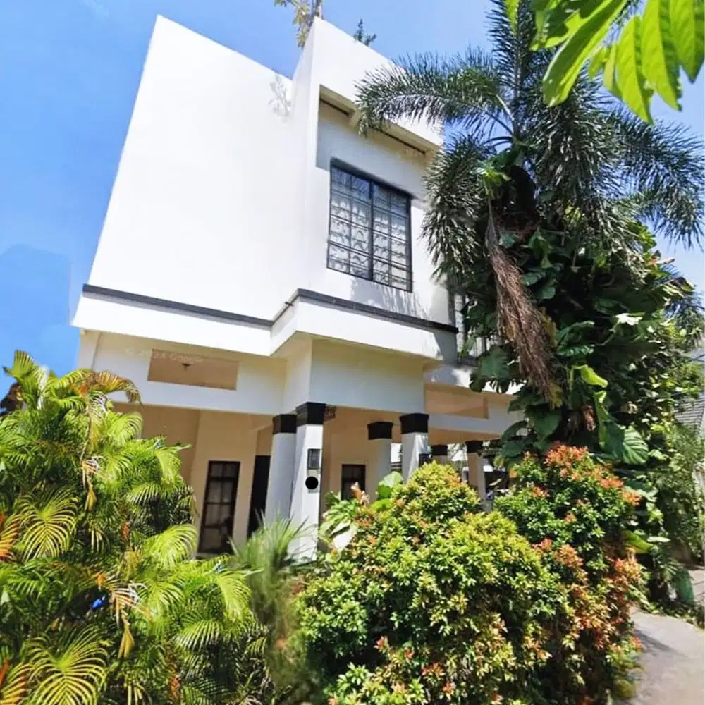 Rumah Hook 2,5 Lantai 3+1 Kamar di Serpong Park