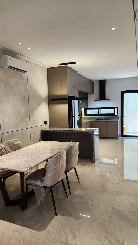 Di jual cepat rumah brand new di metland puri