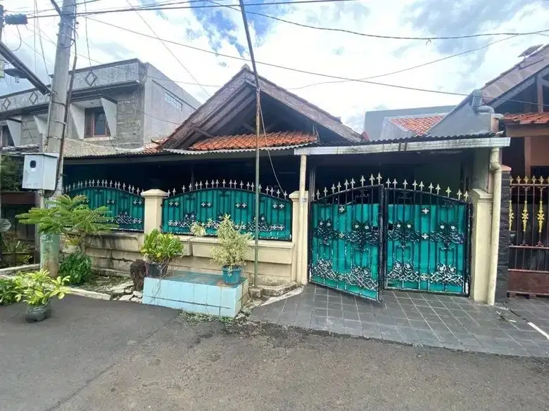 Rumah komplek samping jalan kihajar dewantara ciputat bebas banjir