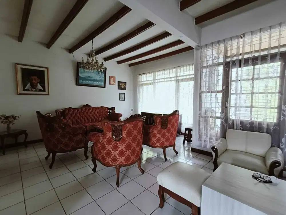 Rumah Terawat di Jl. Villa Duta, Ciwaruga Bandung