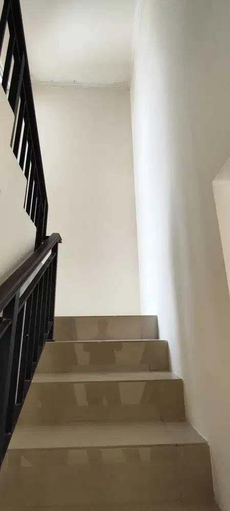 Rumah Bagus 2 lantai Siap Huni di Cluster Bohemia Gading Serpong