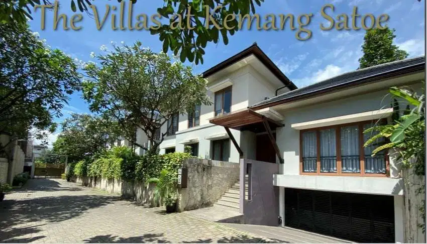Rumah Mewah dalam Komplek Elit dekat Kemang Village, Kemang, Jakarta