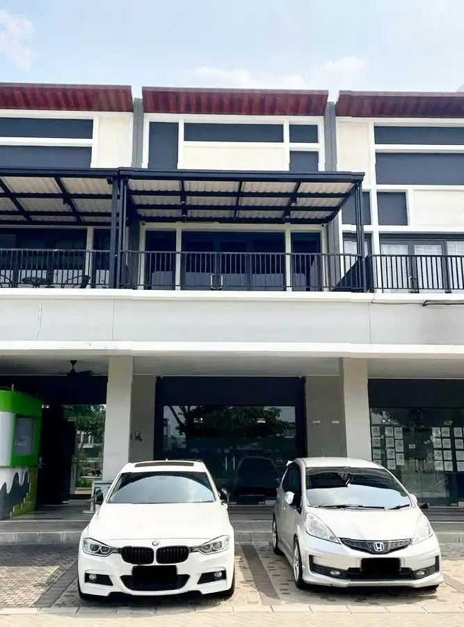 Ruko Melody Gading Serpong Symphonia hadap danau jalan raya