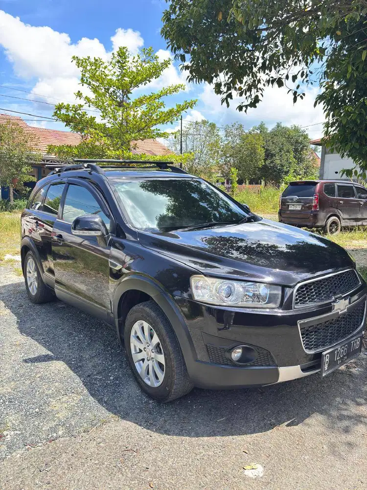 Chevrolet Captiva bensin 2.4L AT 2011