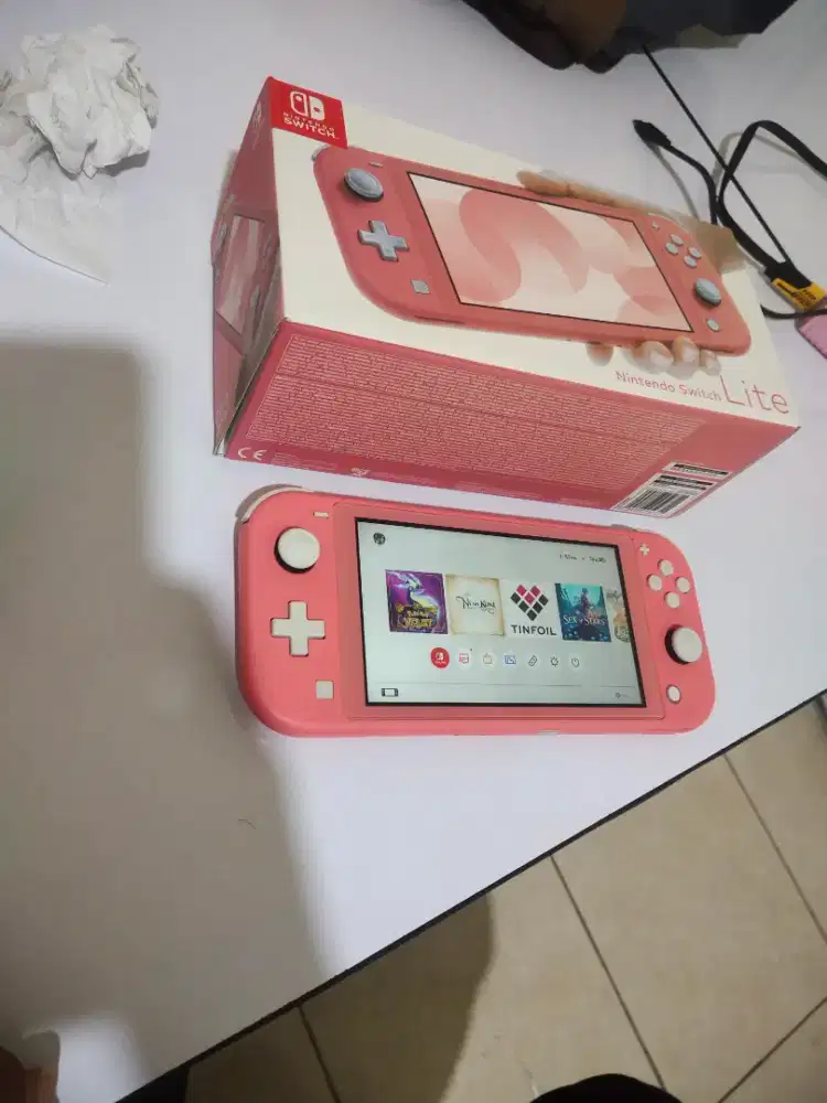 Nintendo Switch lite 128gb kfw fullset