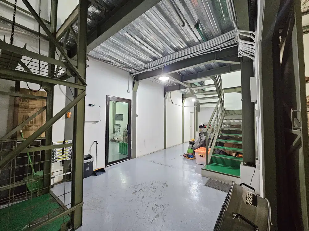 Dijual gudang taman tekno bsd city