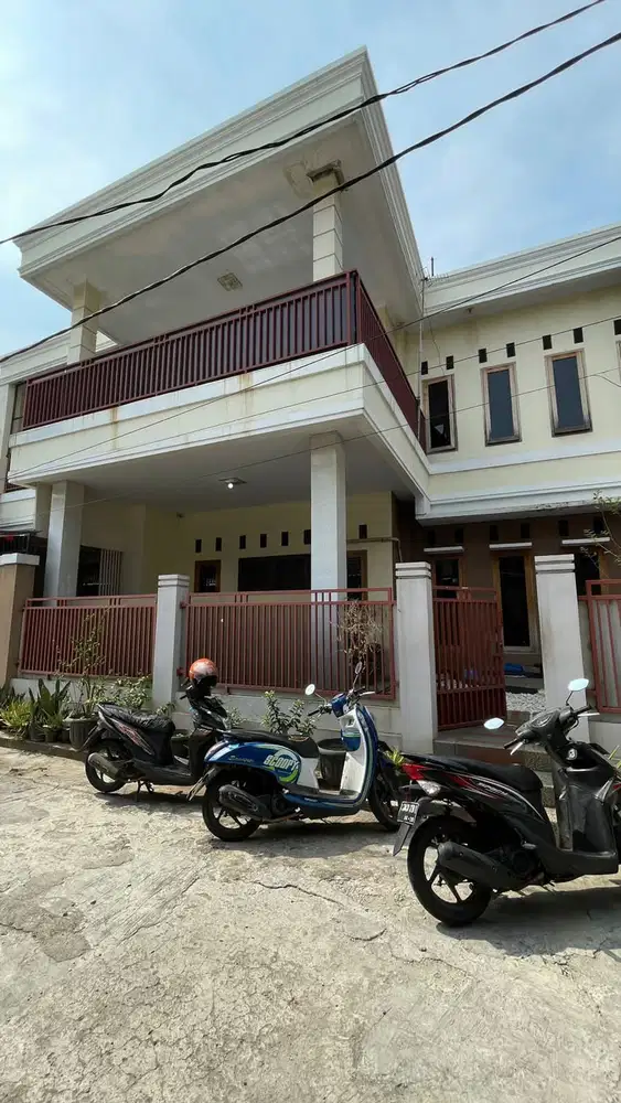 DIJUAL RUMAH 2 LANTAI MEWAH DI DAERAH HARAPAN INDAH KOTA BEKASI