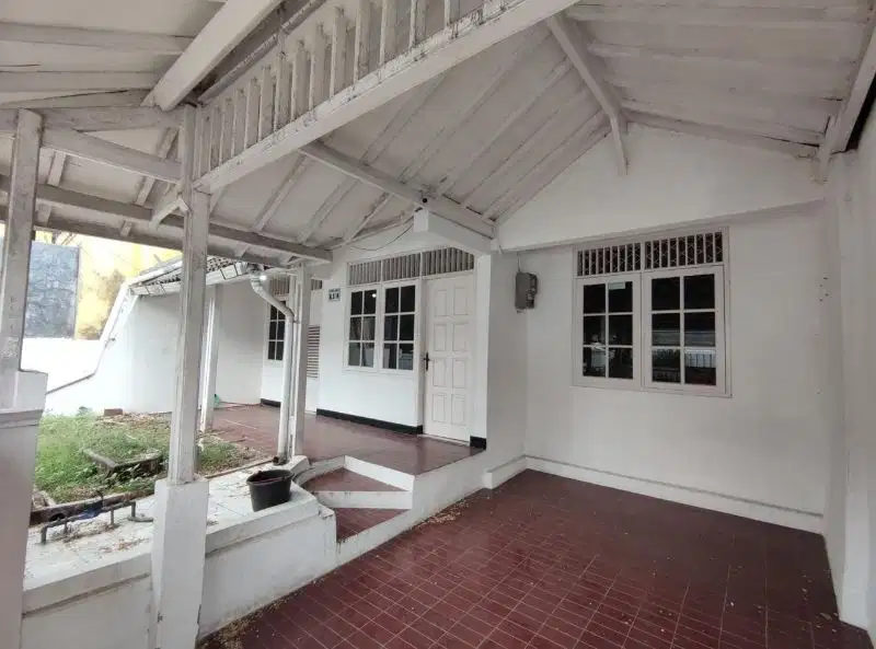 rumah strategis taman cimanggu