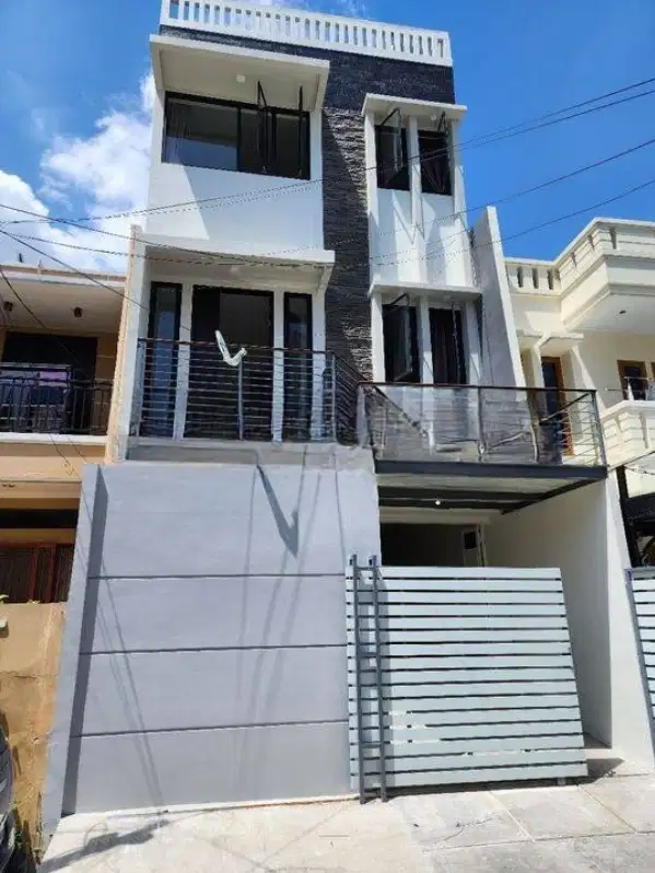 RUMAH BRAND NEW MINIMALIS SUNTER BISMA