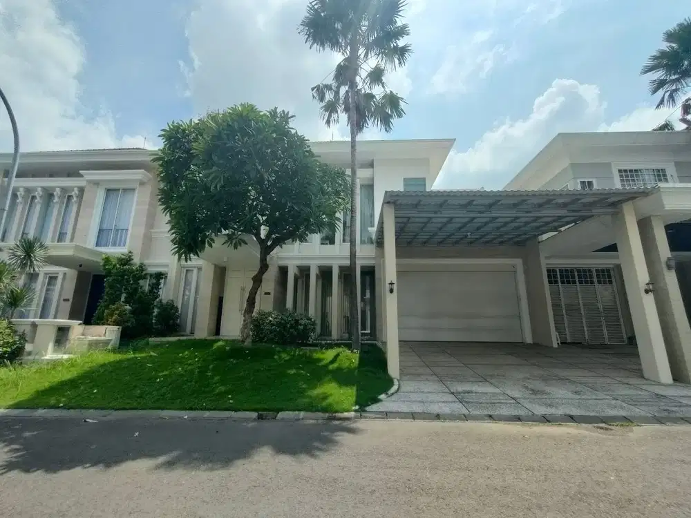 Terluas di Clusternya! Rumah Mewah Pakuwon Indah, Dijual / Disewakan