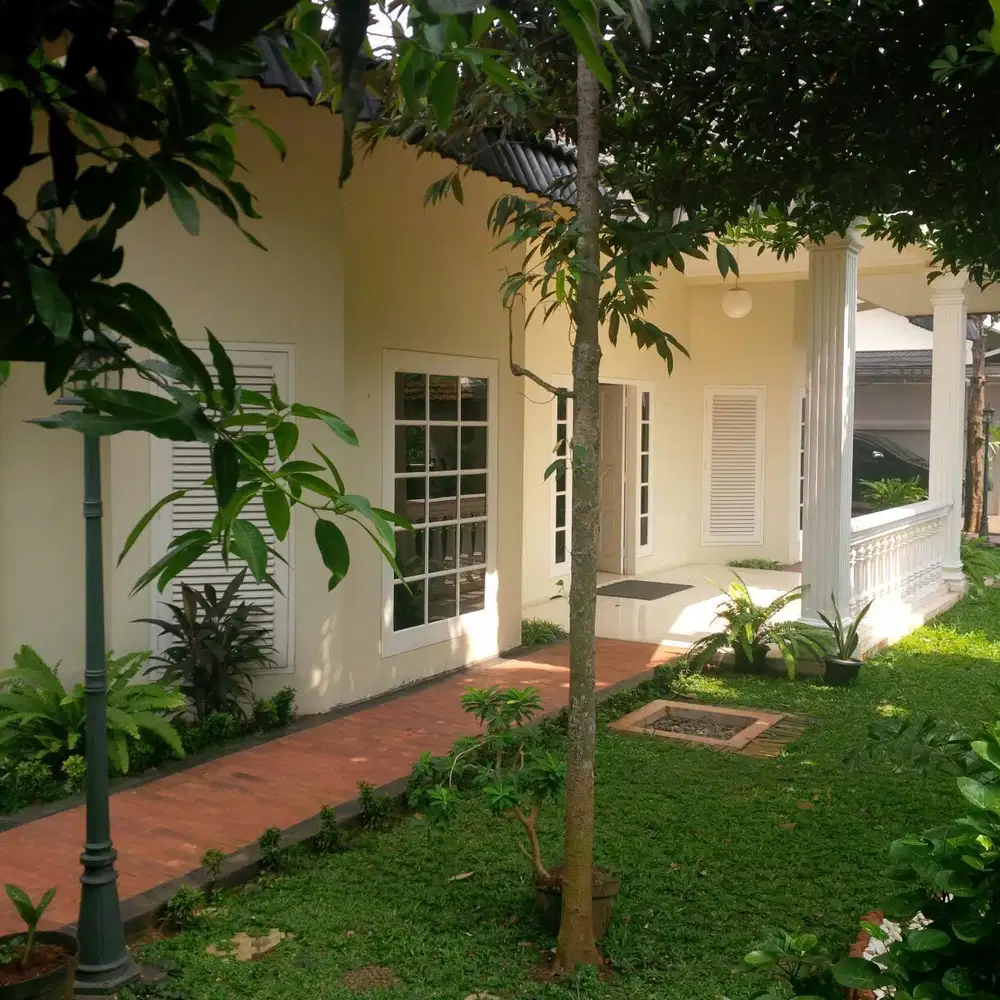 Rumah Asri 1 lantai ada taman di Limo Cinere Depok