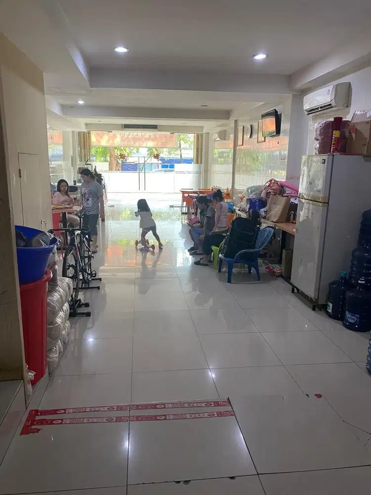 RUKO 4 LT DEKAT PASAR DUTAMAS JAKARTA BARAT MURAH COCOK UNTUK USAHA