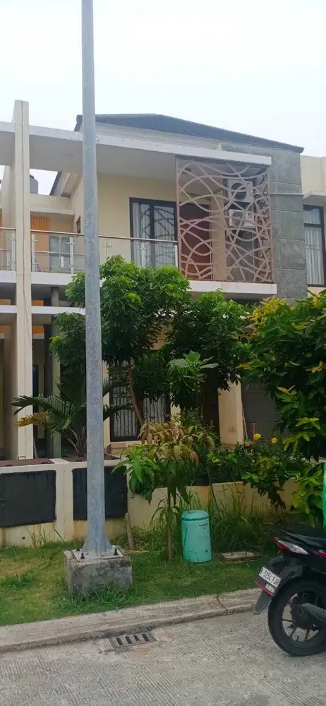 Dijual Rumah Siap Huni di Cluster Arana, Kota Harapan Indah, Bekasi