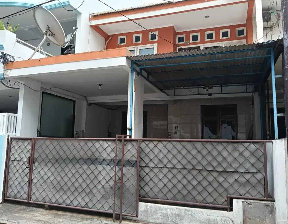 Rumah rapih dijual 2 lantai lokasi favorit Sunter Jakarta Utara