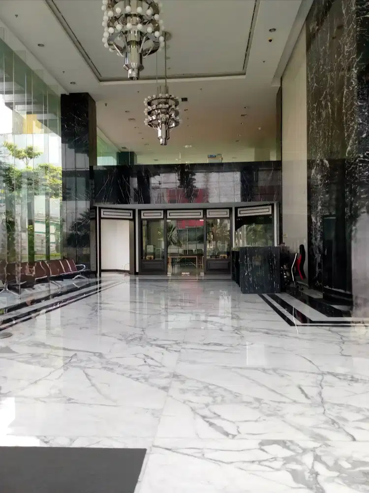 DIJUAL BU GEDUNG HOEK 15 LANTAI KAWASAN GAJAH MADA TAMAN SARI