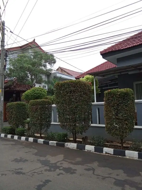 Dijual rumah  hook 1 lt di Sukmajaya dekat dengan terminal Jatijajar