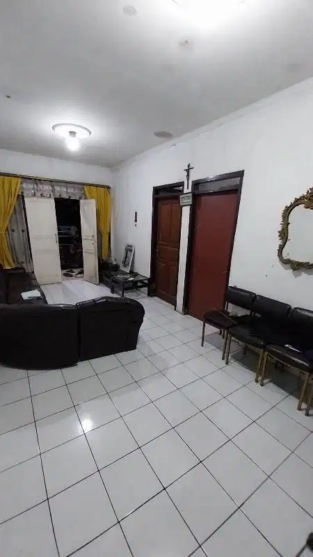 Jual Rumah di komplek Bumiasri