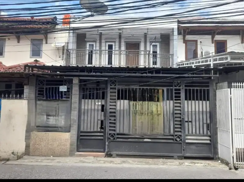 Rumah di Sunter hdp timur jalan lebar 3 kamar