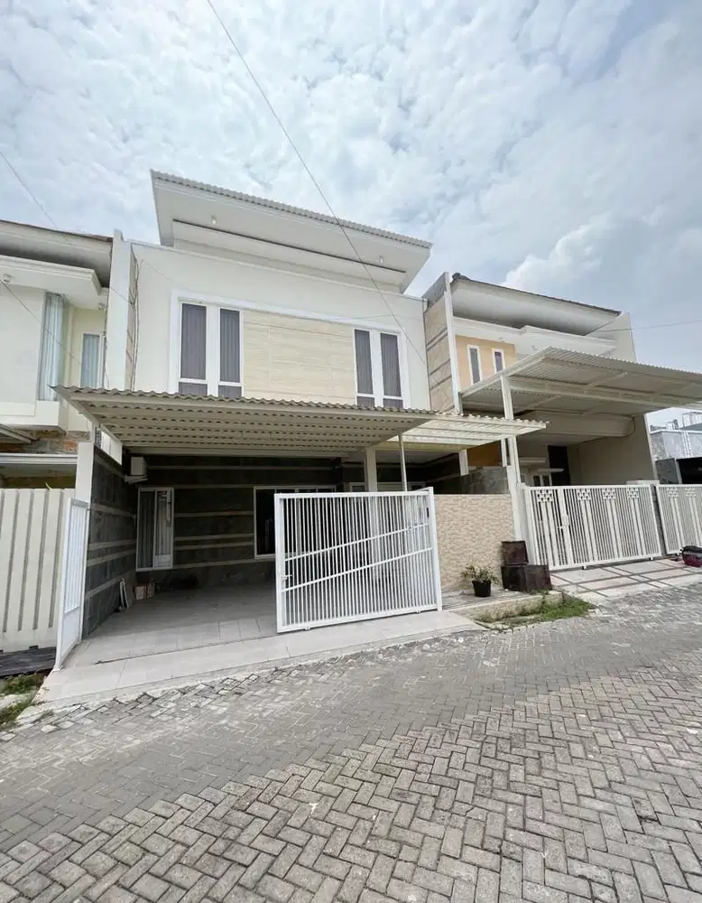 DIJUAL RUMAH MODERN MINIMALIS 2 LANTAI (SIAP TINGGAL)