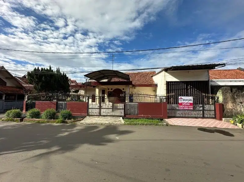 Rumah luas jalan besar komersil cimanggu