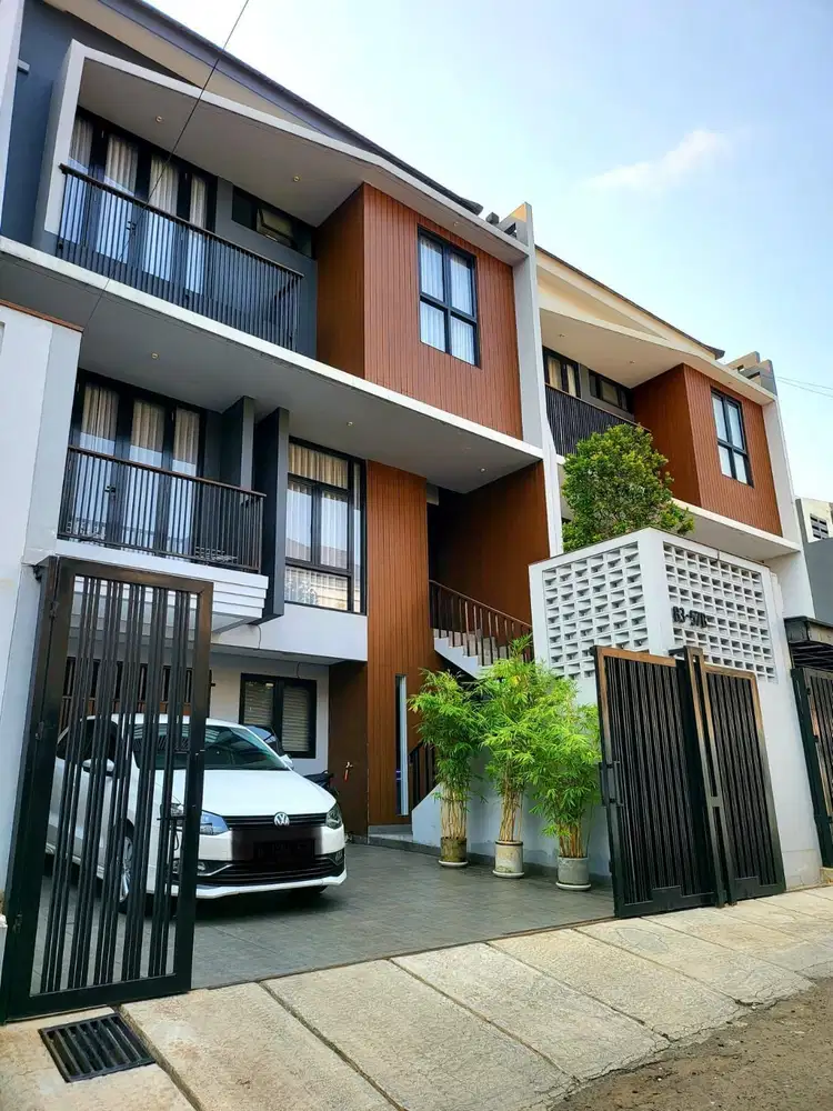 Dijual Rumah Cantik di Ampera Kemang Siap huni dekat Tol Simatupang